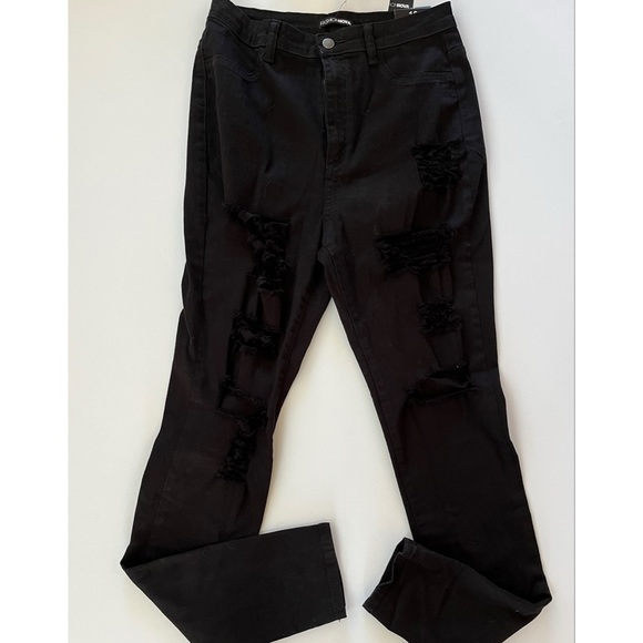 Fashion Nova Women’s Distressed Blanched Black Jeans Size 15 - Picture 8 of 8